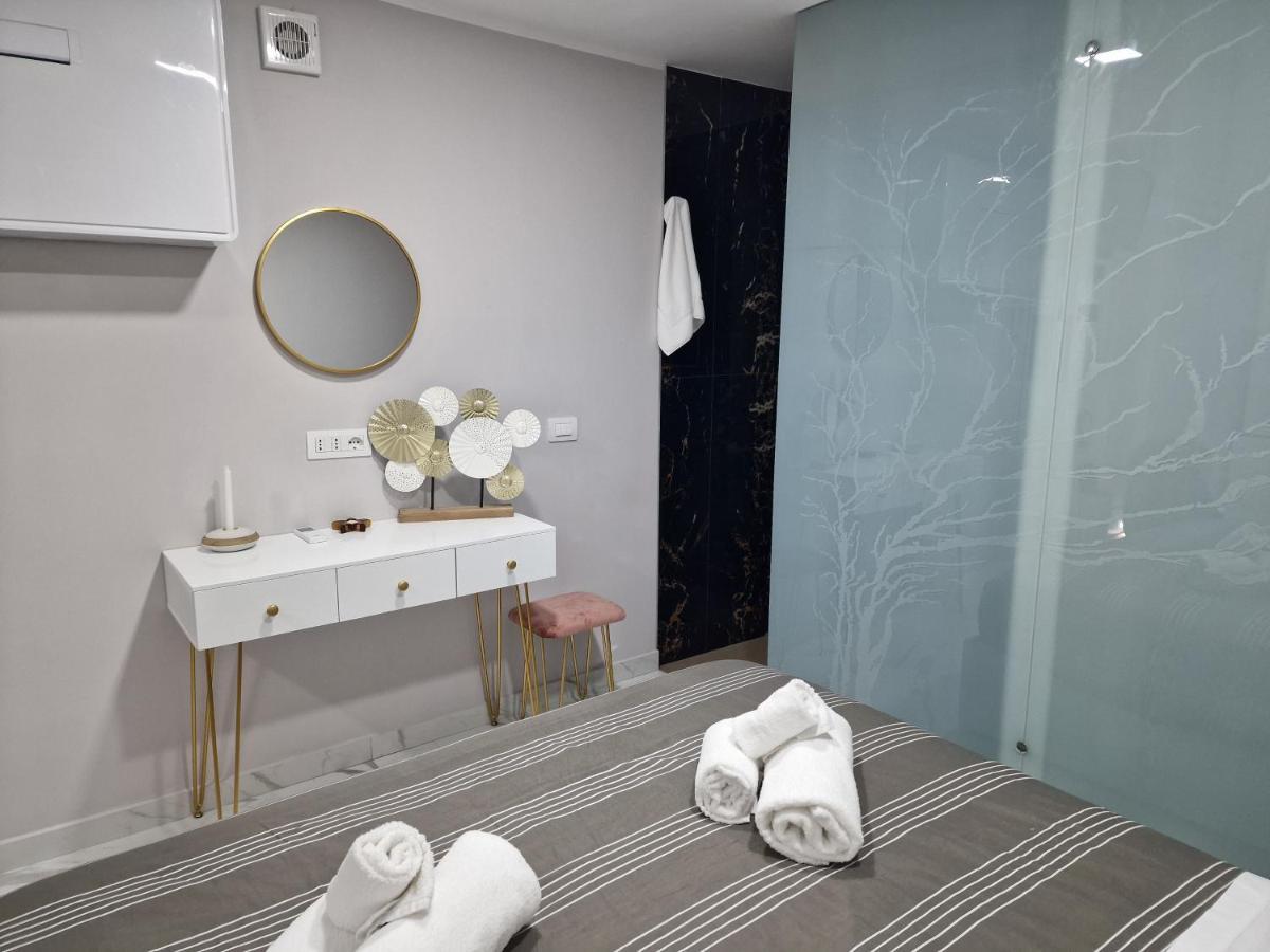 Megaride House Apartment Naples Exterior photo